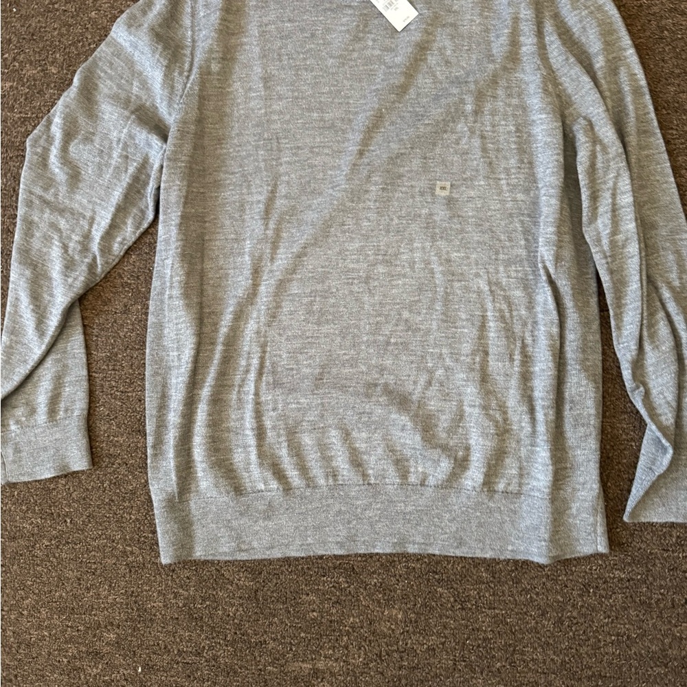 Express Men's Light Gray Crewneck Sweater